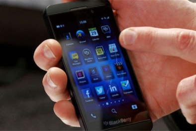 BlackBerry bất ngờ đại hạ giá